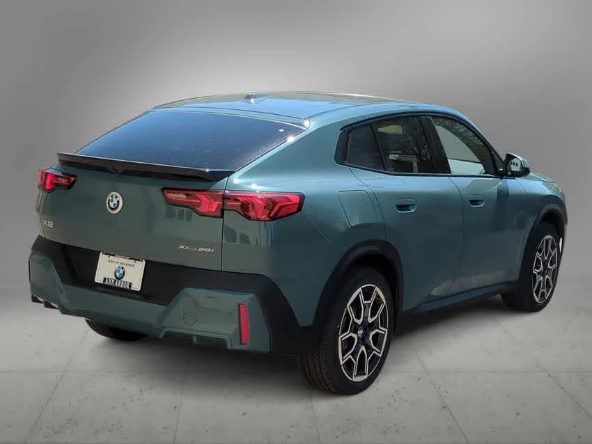 2025 BMW X2 28i - Photo 8