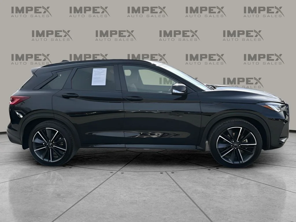 Used 2025 Black INFINITI SPORT image 6