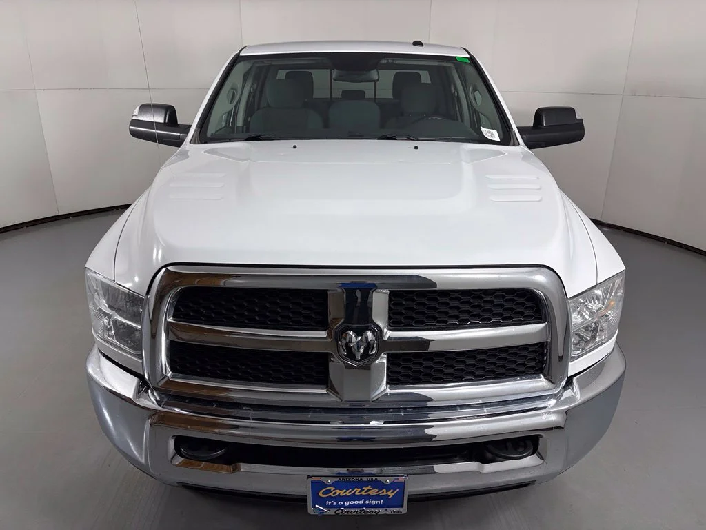 Used 2016 White Ram SLT image 3