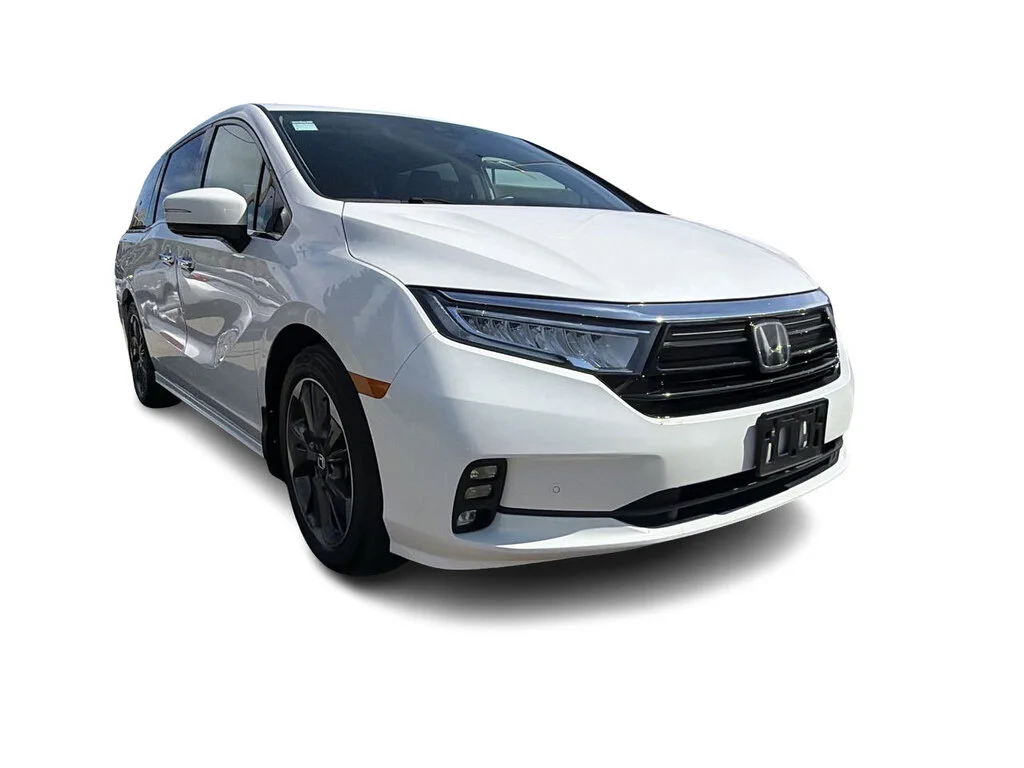 Used 2023  Honda Touring Certified Pre-Owned   Clean Title   One Ow image 2