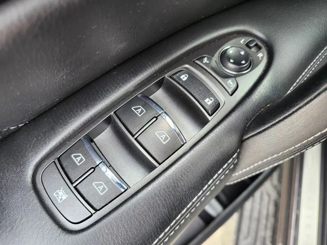 Used 2024 Gray INFINITI LUXE image 38