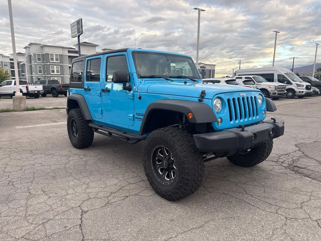 Certified Used 2017 Chief Clearcoat Jeep Unlimited Sport image 3