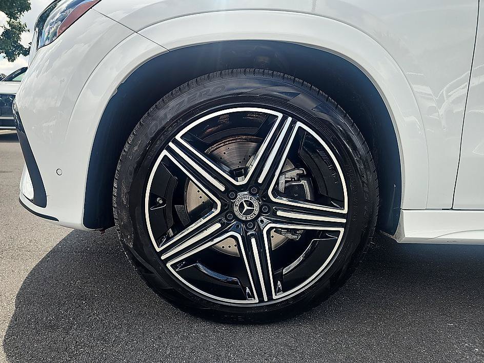 Used 2025 Polar White Mercedes-Benz GLE 450e image 10