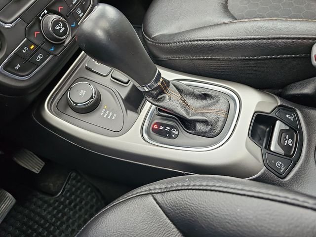Used 2019 Gray Jeep Latitude image 16