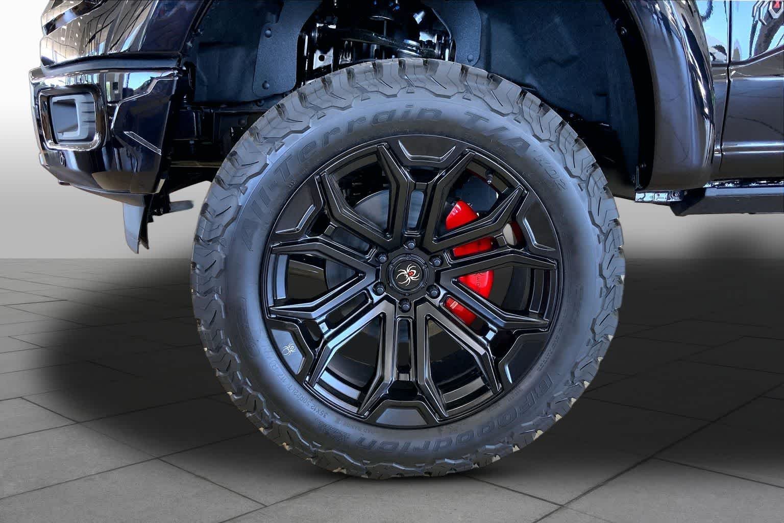New 2026 Agate Black Metallic Ford XLT image 11