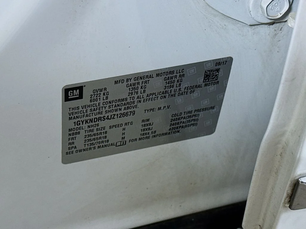 Used 2018 Crystal White Tri-Coat Cadillac Luxury AWD image 35