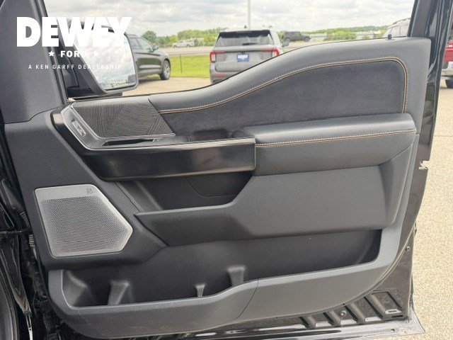 Used 2022 Black Metallic Ford Platinum image 40