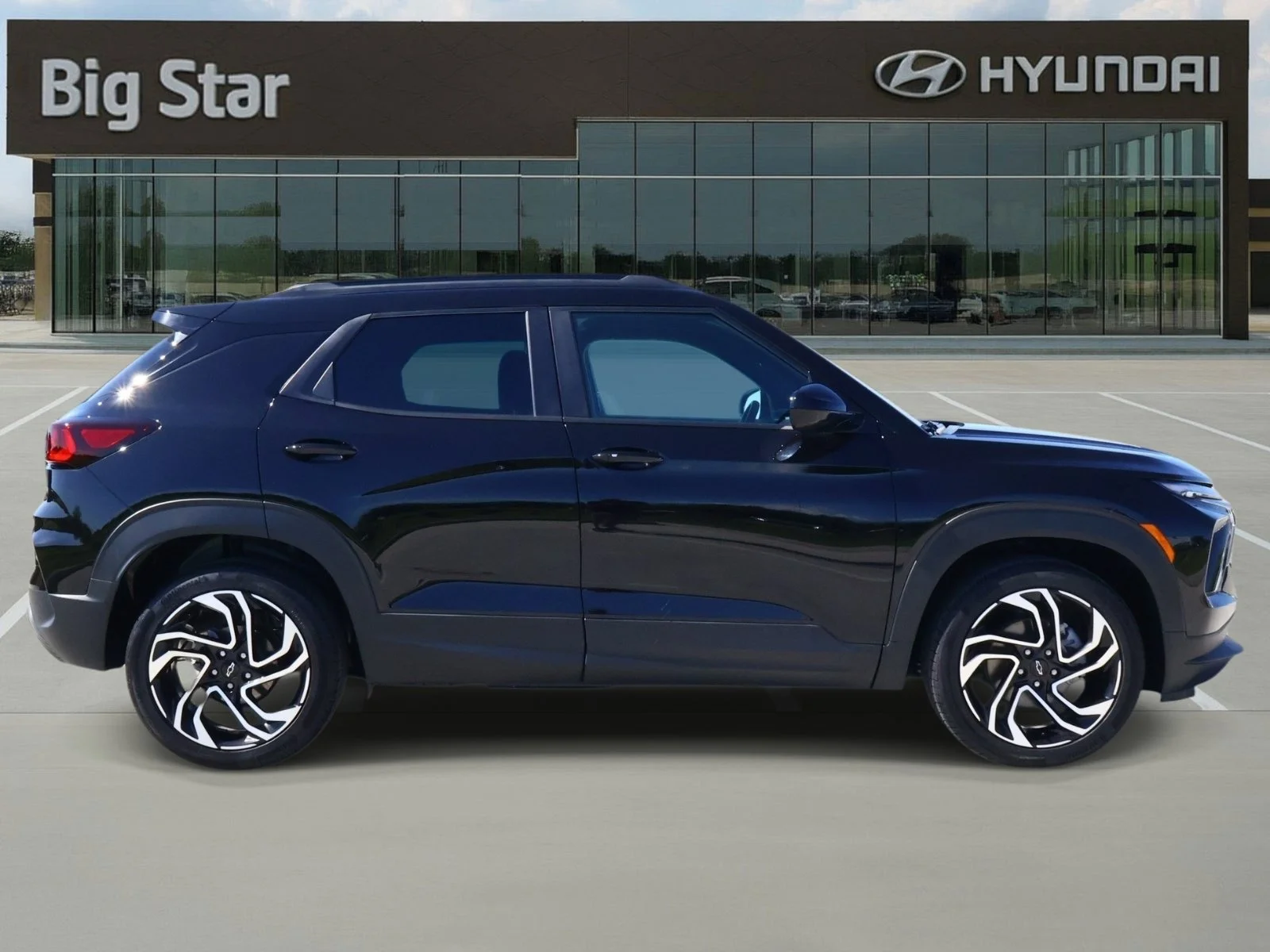 Used 2026 Mosaic Black Metallic Chevrolet RS image 5