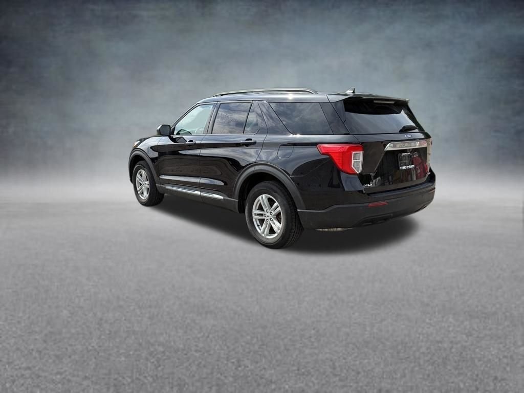 Certified Used 2023 Black Metallic Ford XLT image 3
