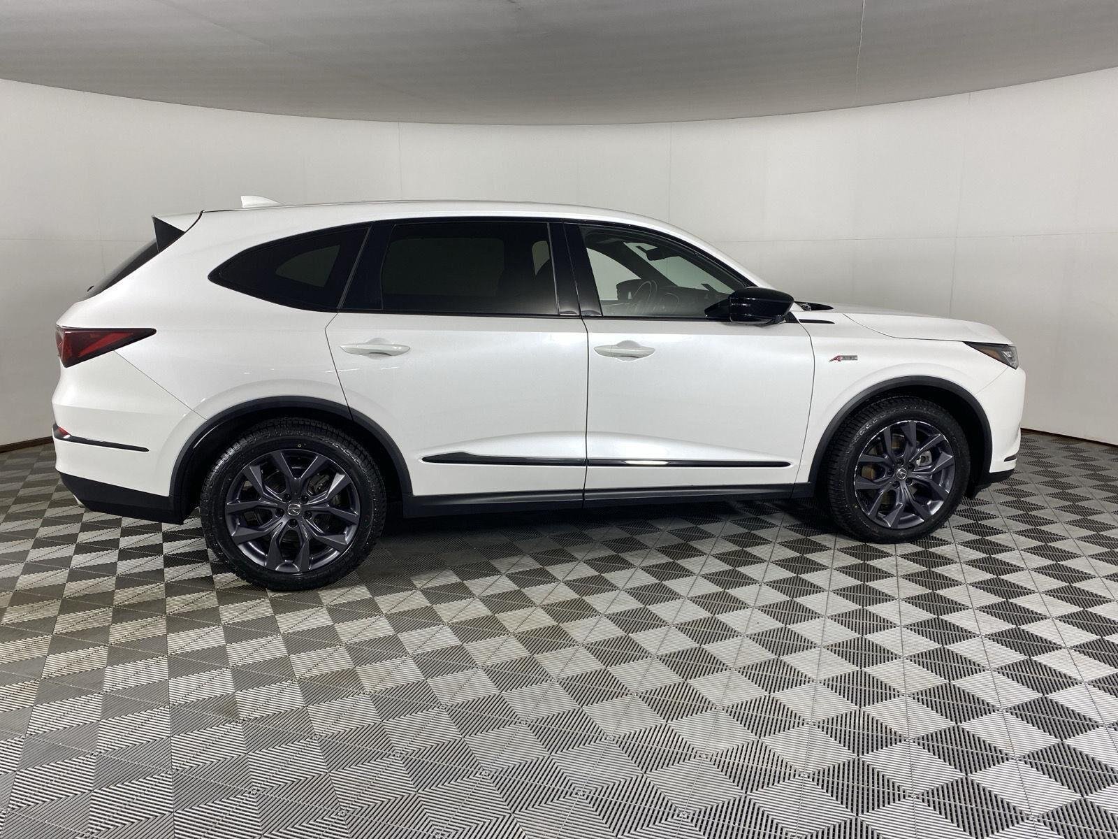 Used 2023 Platinum White Pearl Acura SH-AWD w/A-SPEC image 9