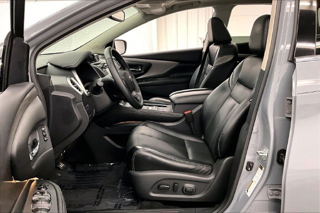 Used 2023 Boulder Gray Pearl Nissan SL image 23