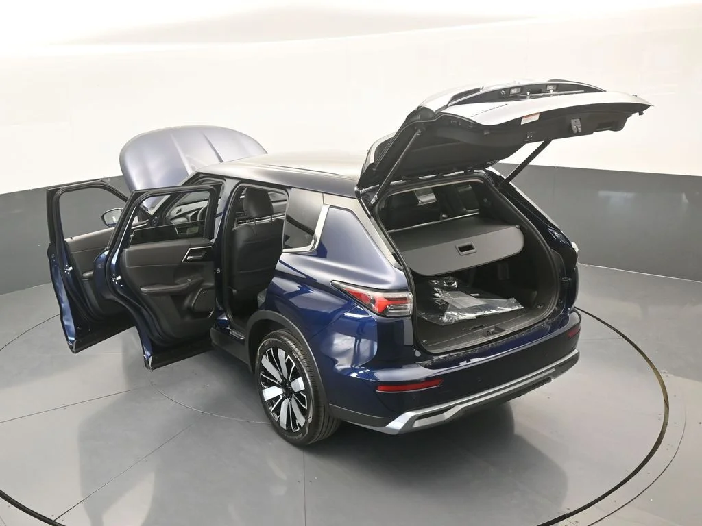 New 2026 Cosmic Blue Metallic Mitsubishi SE image 77