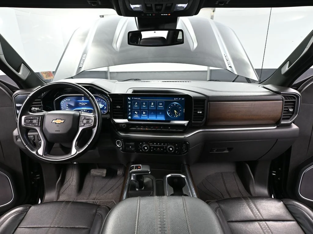 Used 2023 Black Chevrolet High Country image 22