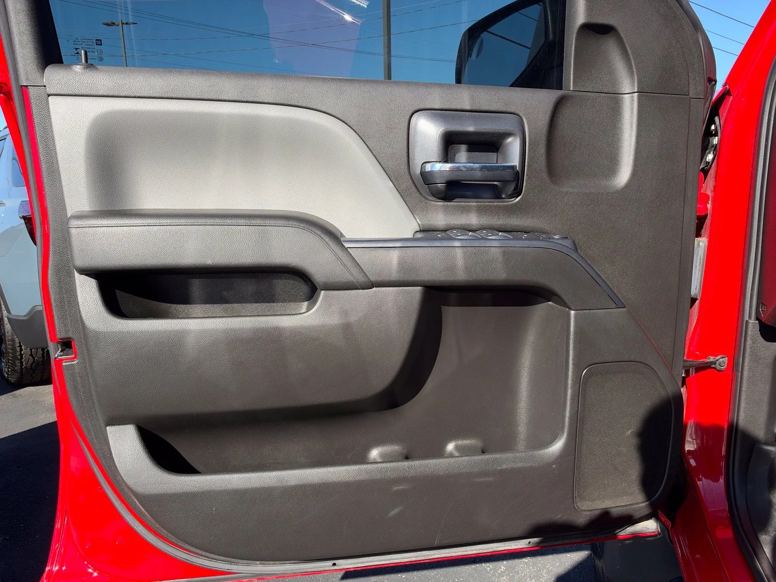 Used 2016 Red Chevrolet Custom image 33