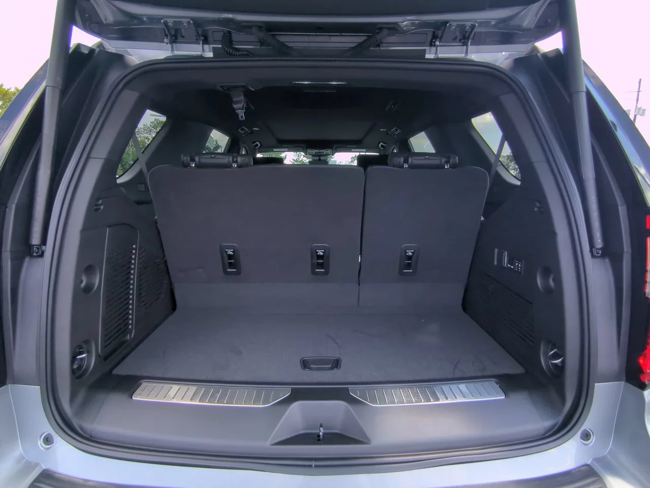 2026 GMC Yukon Denali - Photo 12