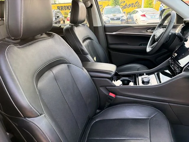 Used 2023 Black Jeep Limited image 25