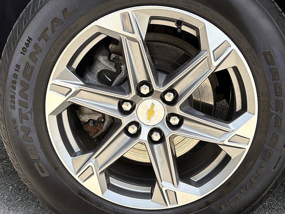 Used 2024 Sterling Gray Metallic Chevrolet LT image 7