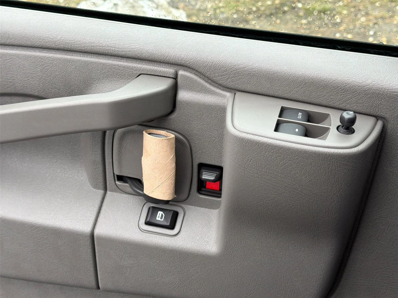 2026 GMC Savana Cargo Work Van - Photo 28