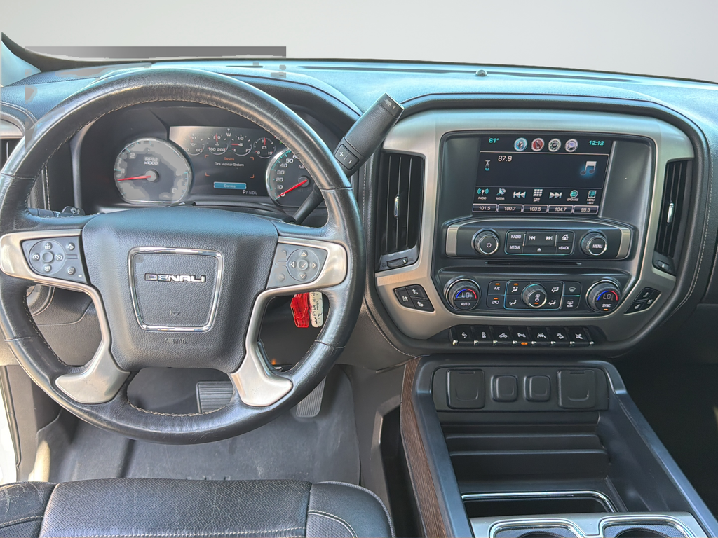 Used 2017 White GMC Denali image 29