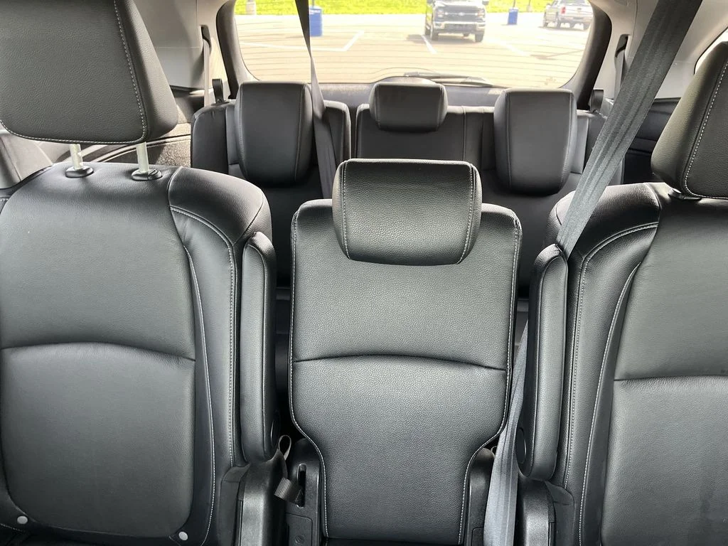 Used 2022 Black Honda EX-L image 23