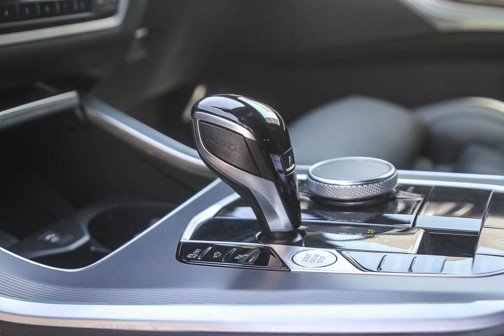 Used 2023 Black Sapphire Metallic BMW sDrive40i image 19