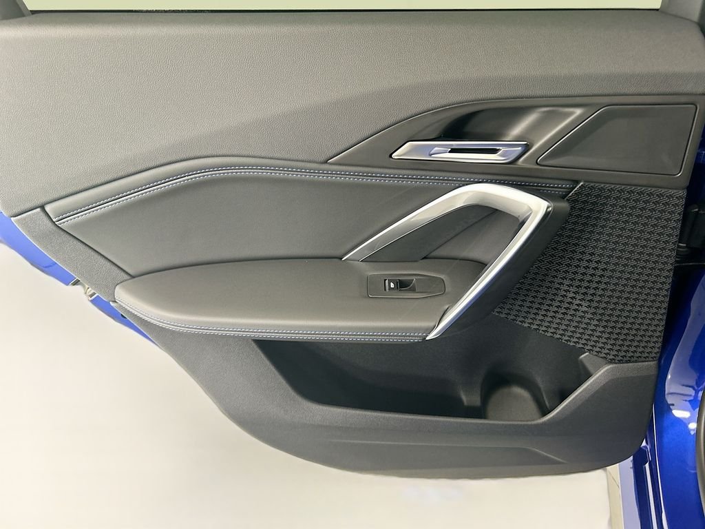 New 2026 Blue Metallic BMW xDrive28i image 25