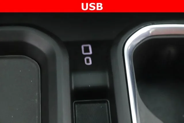 Used 2024 White GMC Denali Ultimate image 28