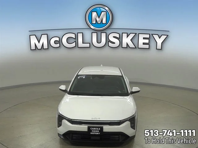 Used 2025 White Kia LXS image 16