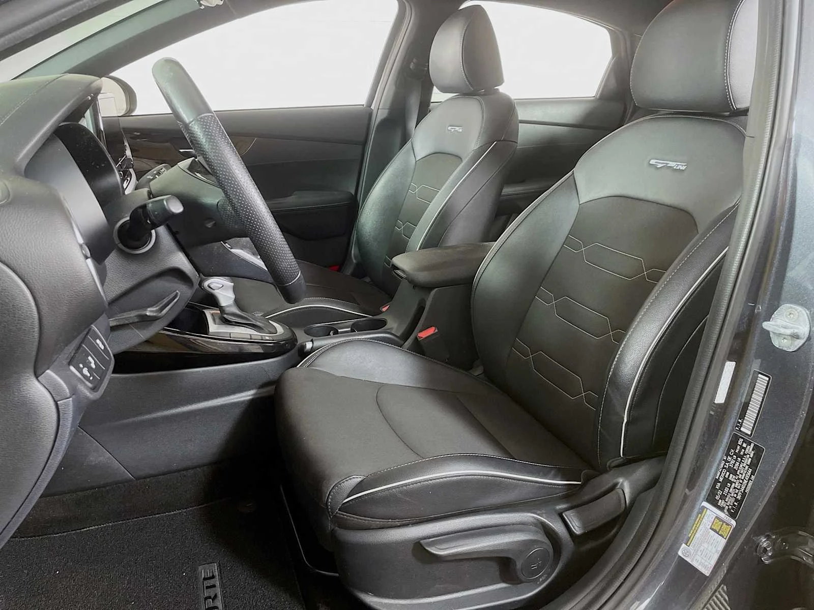 Used 2022 Gravity Gray Kia GT-Line image 18