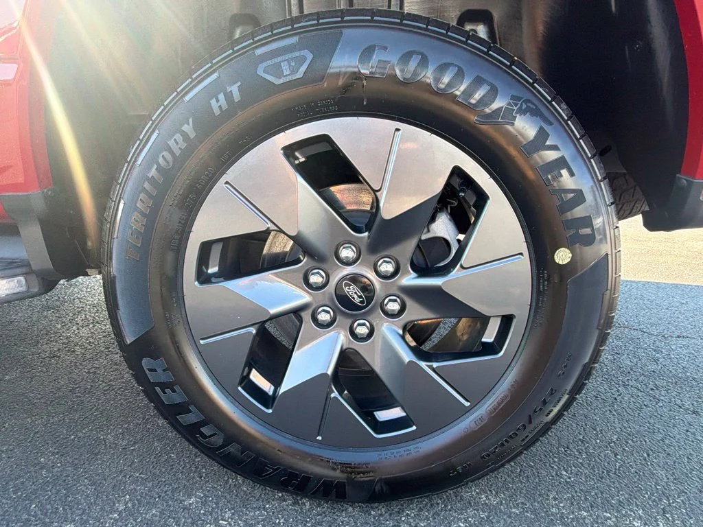 Used 2023 Red Metallic Ford Lariat image 55