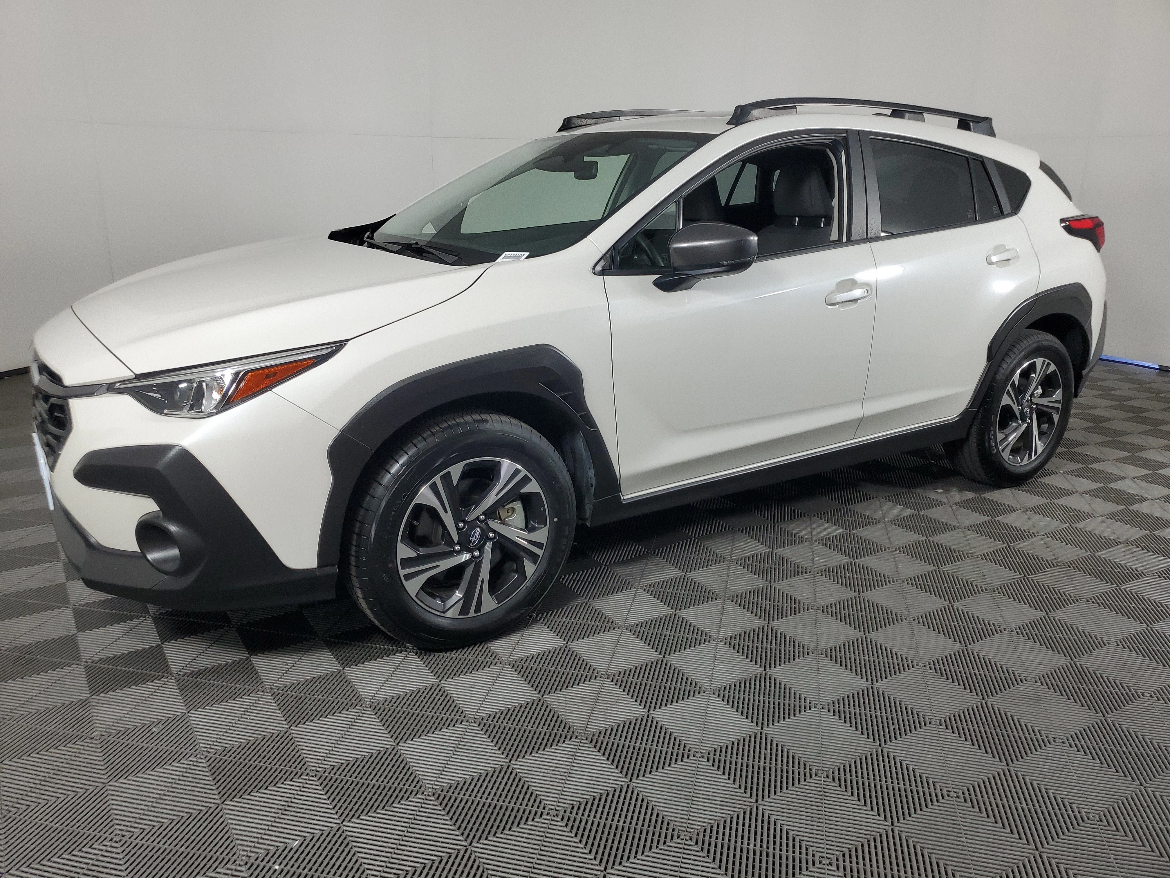 Certified Used 2025 Crystal White Pearl Subaru Premium image 8