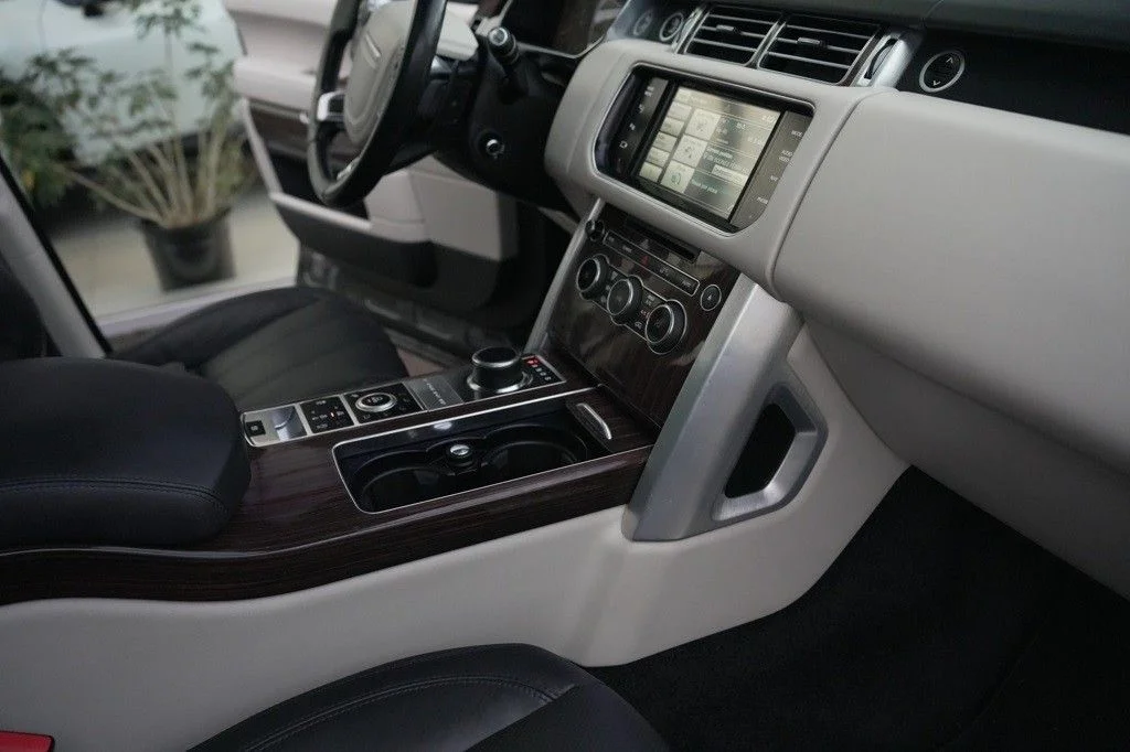 Used 2015 Black Land Rover 5.0L V8 Supercharged image 35
