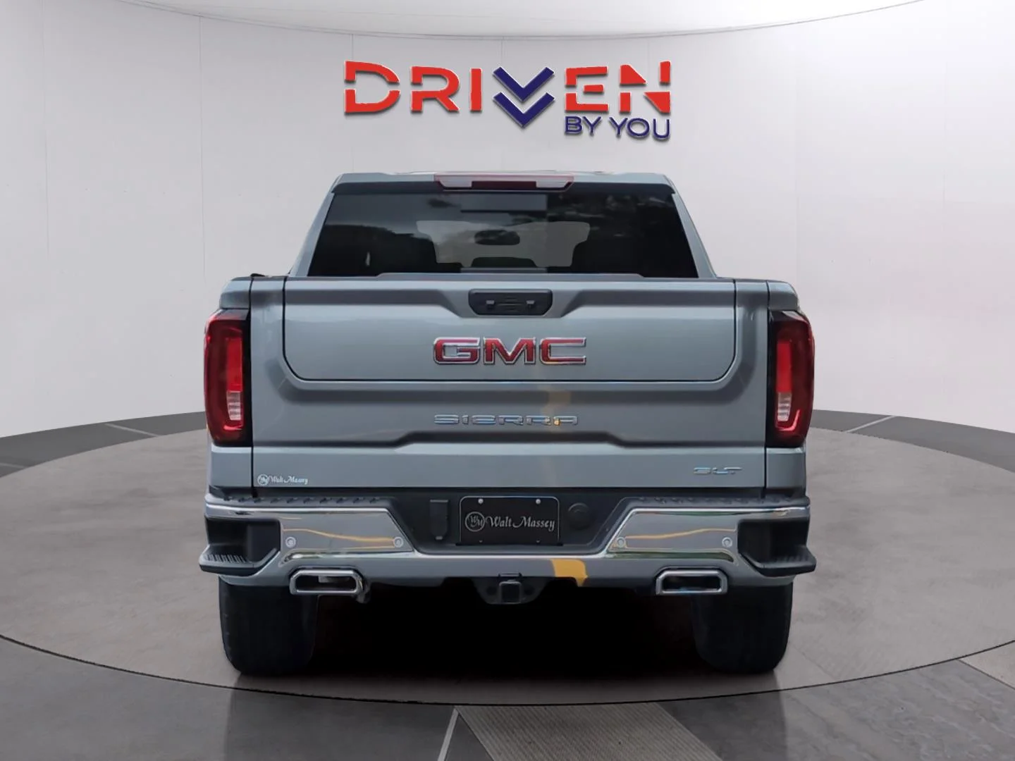 New 2026 Sterling Metallic GMC SLT image 4