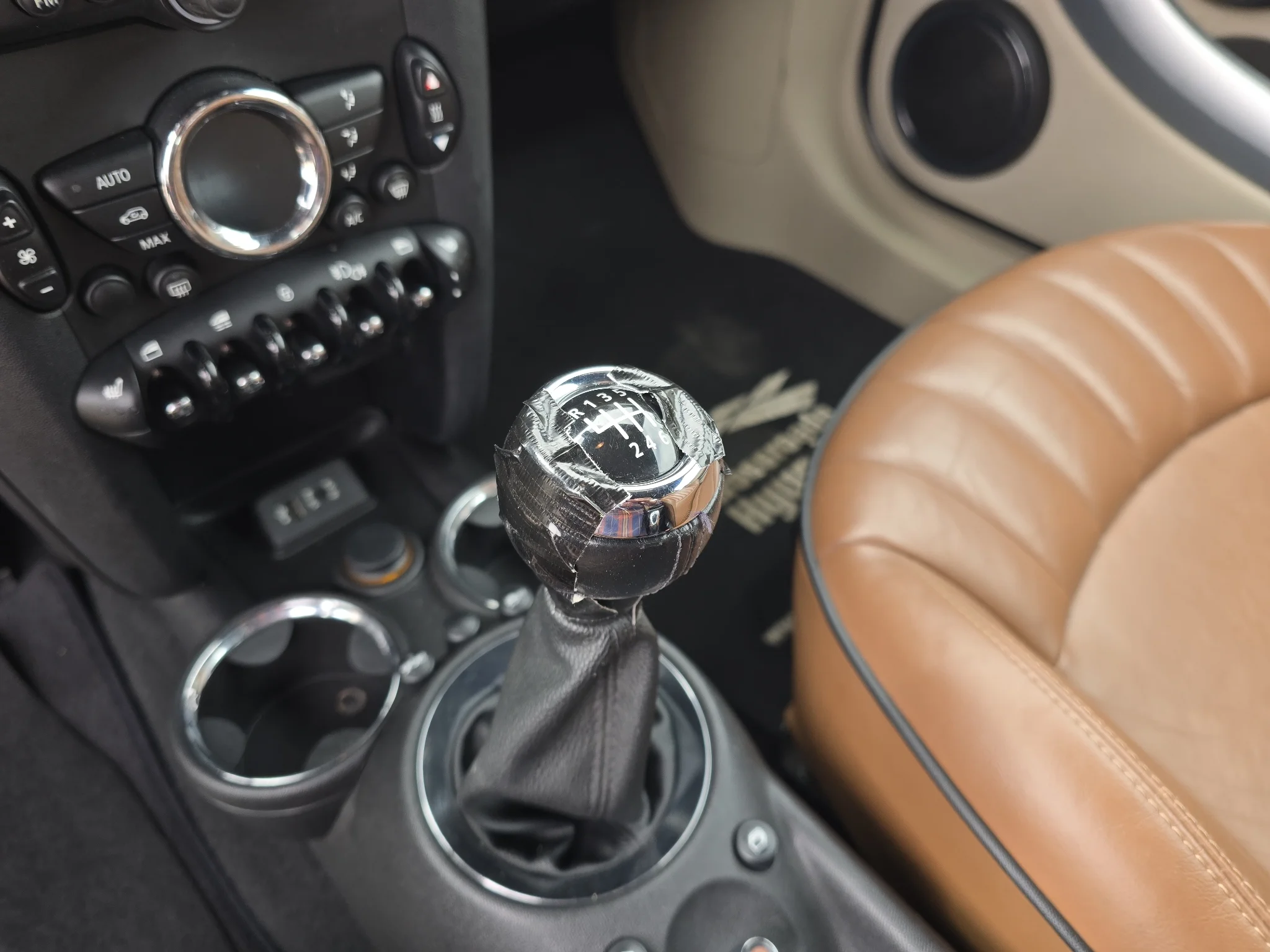 Used 2013 Green MINI S image 18