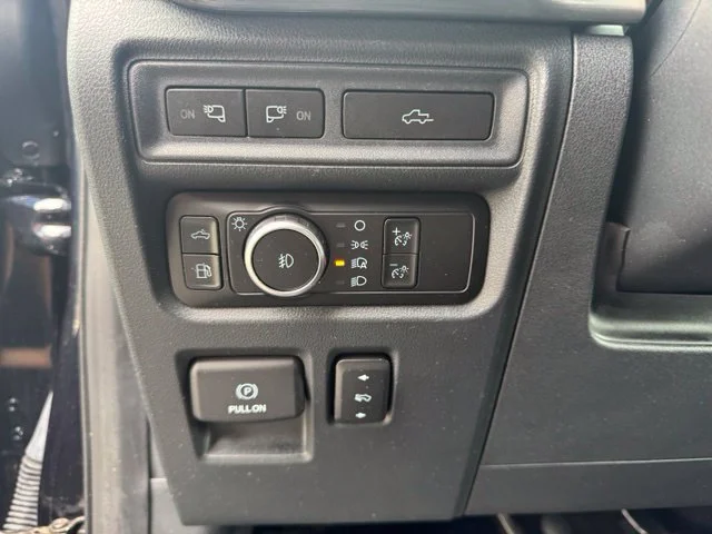 Used 2021 Blue Ford Lariat image 20
