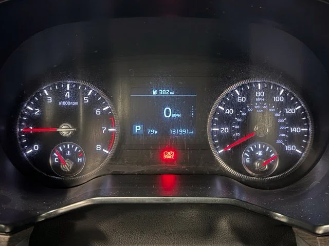 Used 2022 Black Kia EX image 18