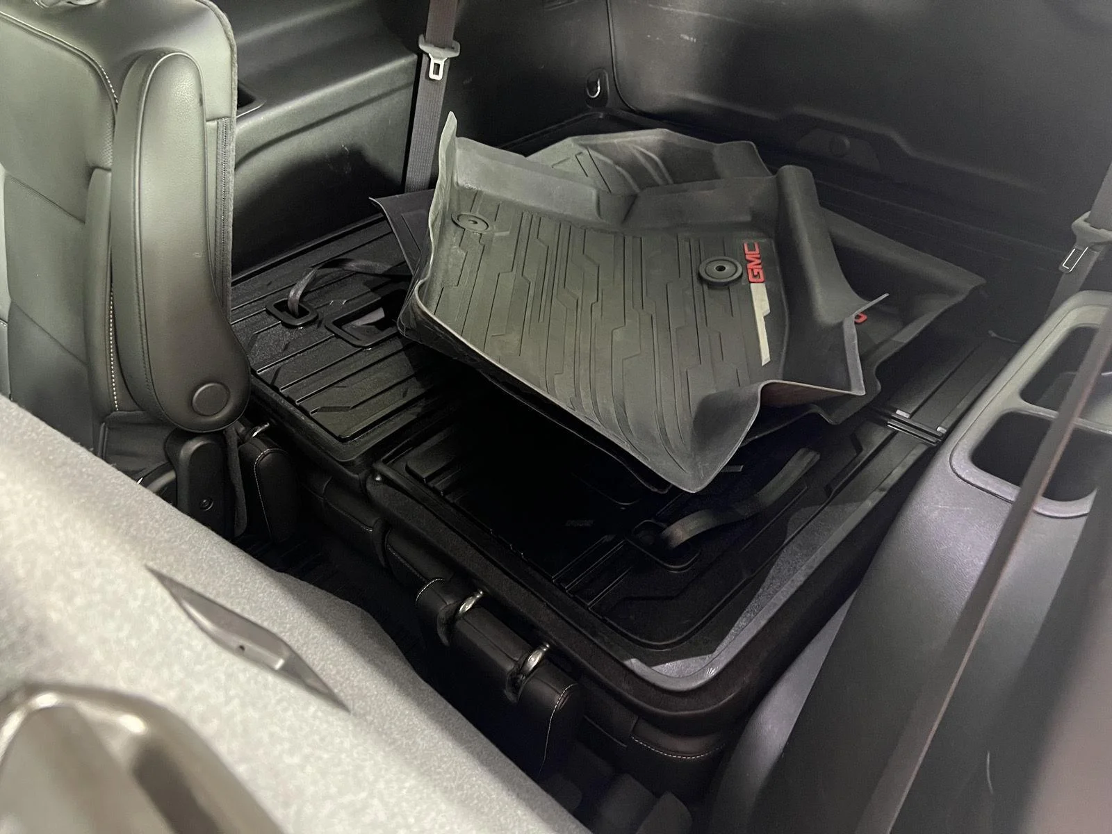 Used 2023 Summit White GMC SLT image 8