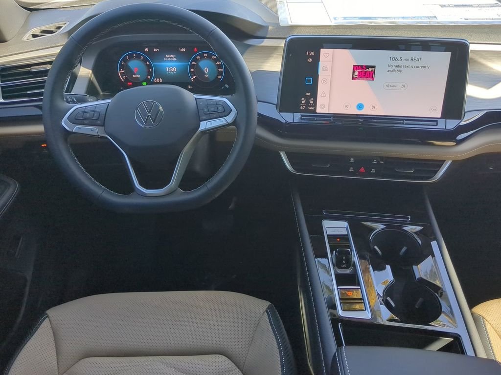 New 2026 White/off-white Volkswagen 2.0T SE w/Technology image 15