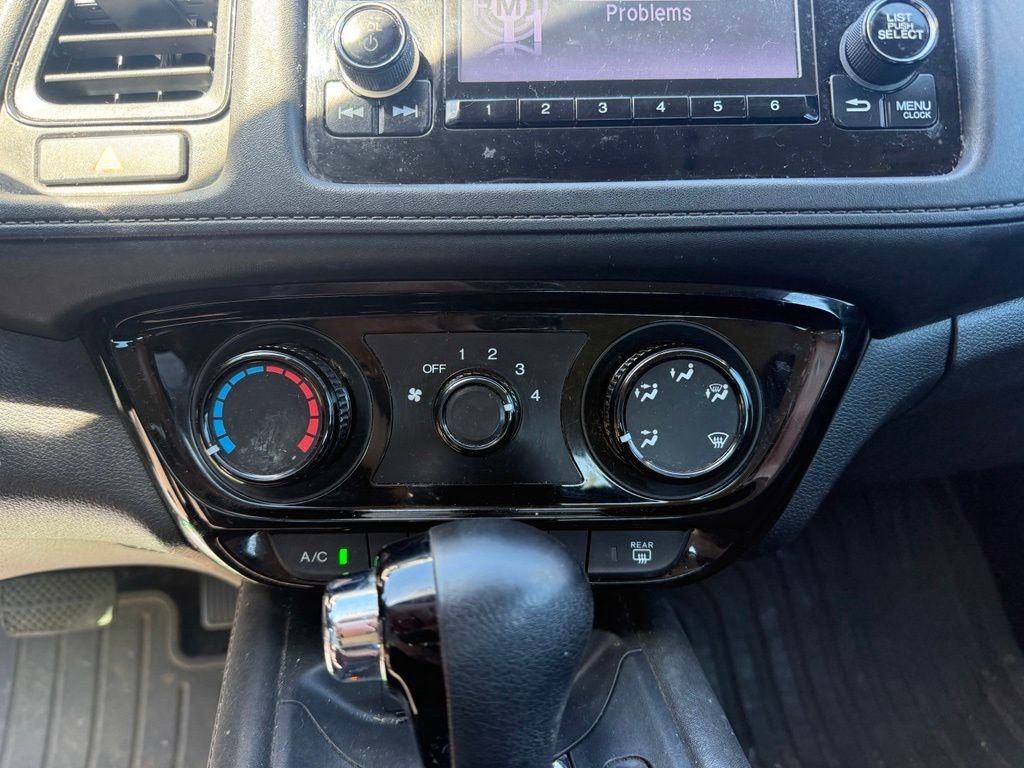 Used 2019 Modern Steel Metallic Honda LX image 15