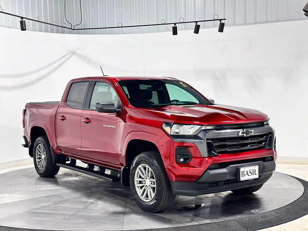 Used 2023 Red Chevrolet LT image 39