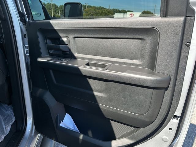 New 2026 Silver-Zynith Exterior Paint RAM Tradesman image 25