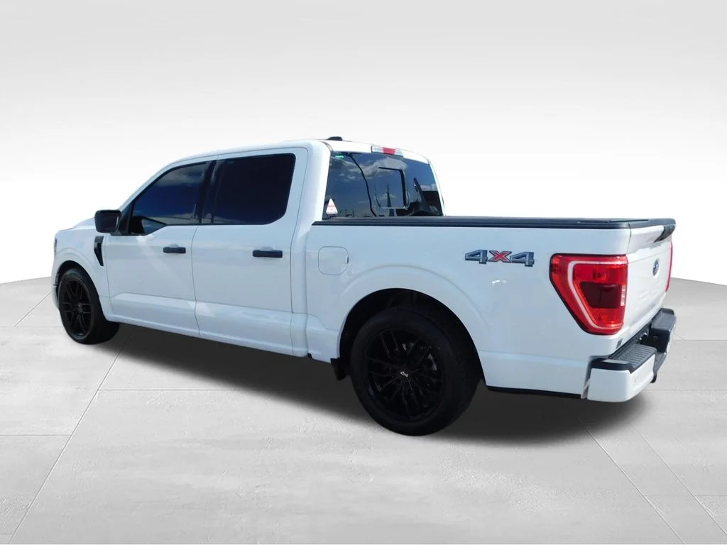 Used 2023 Oxford White Ford XLT image 11
