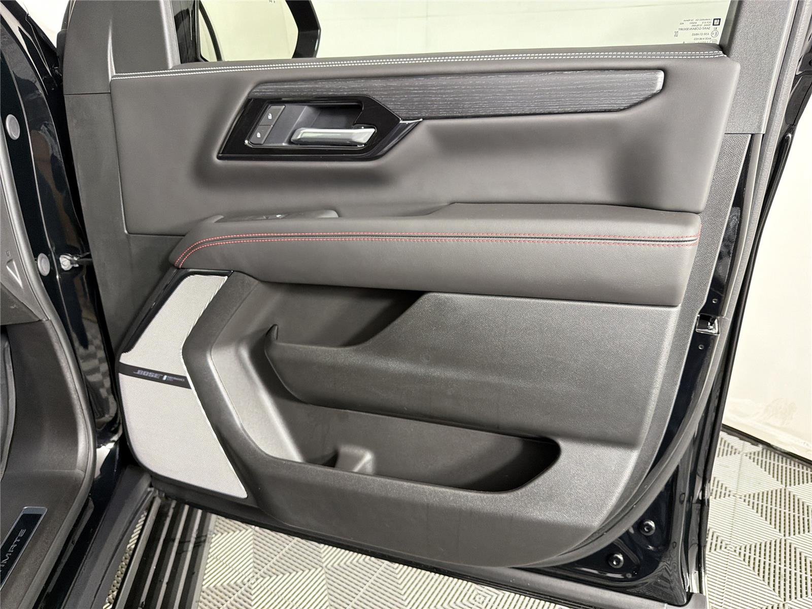 2026 GMC Yukon XL AT4 Ultimate - Photo 13