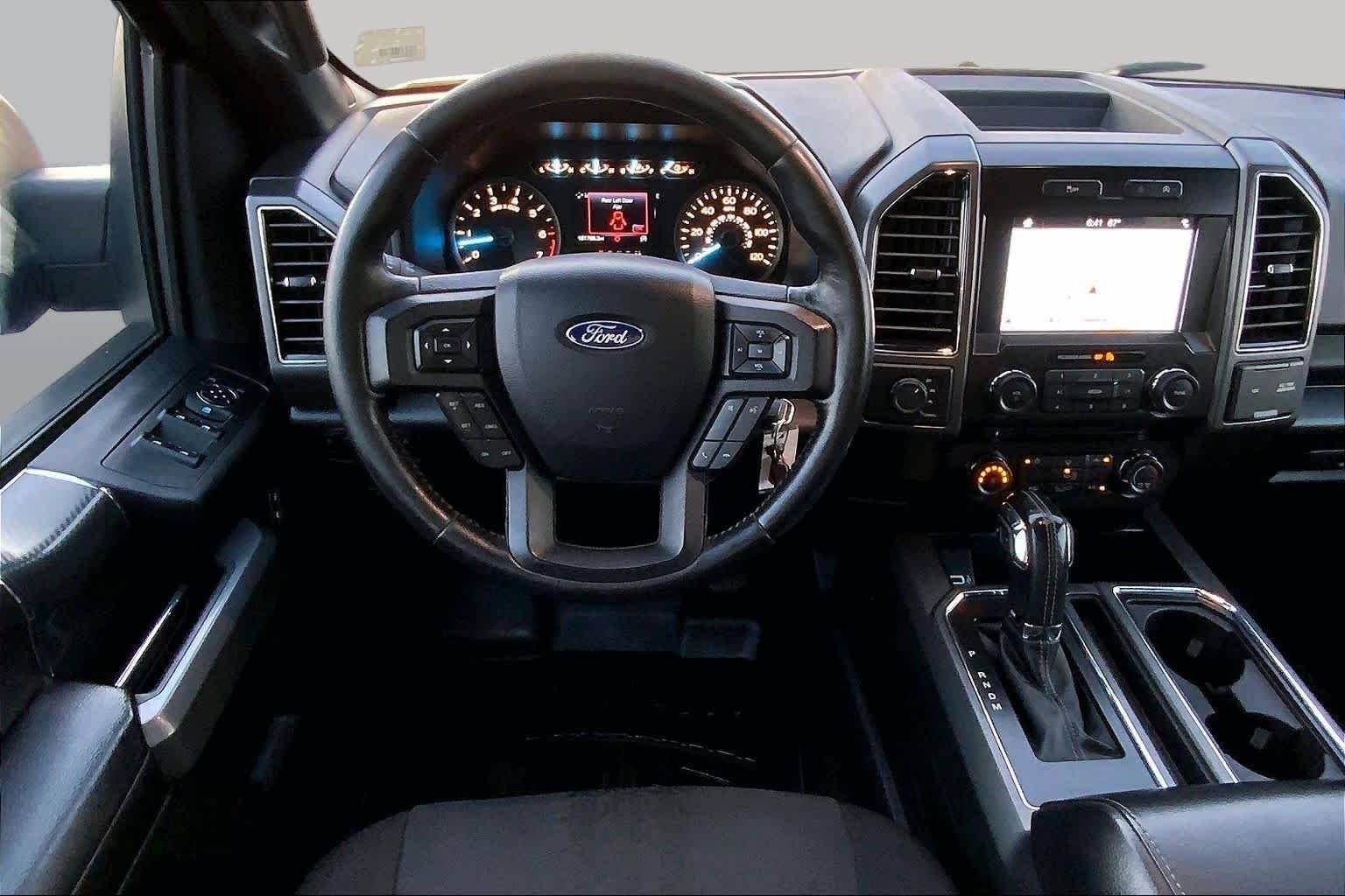 Used 2018 Shadow Black Ford XLT image 5