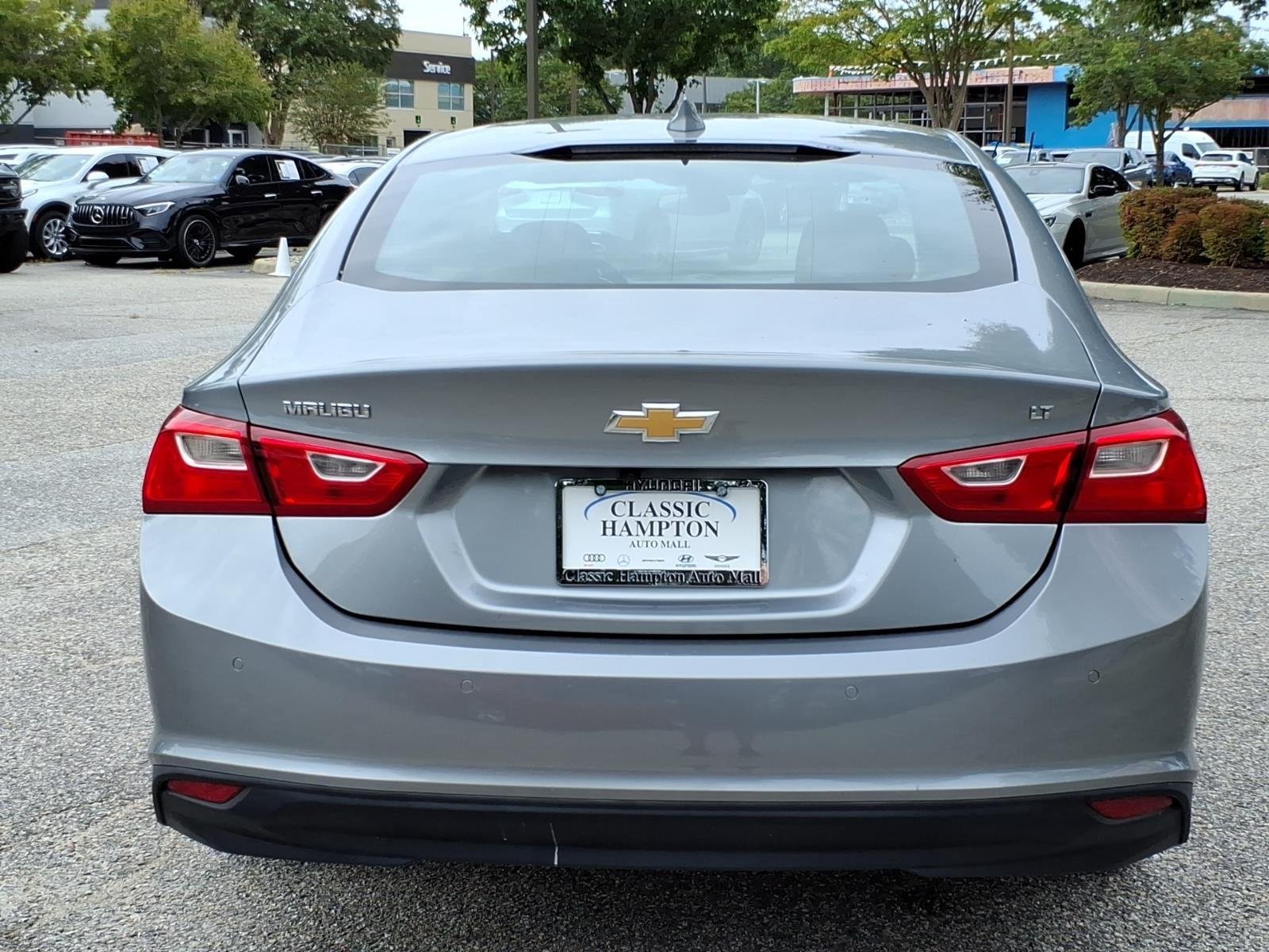 Used 2025 Sterling Gray Metallic Chevrolet LT image 9