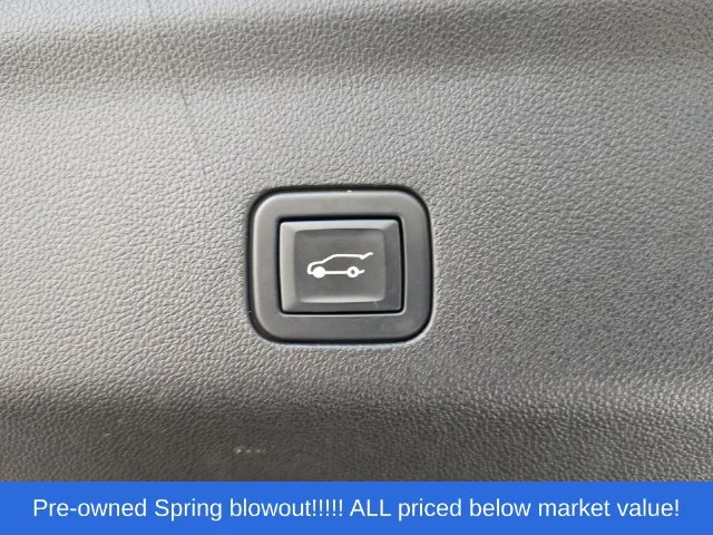 Used 2021 White Cadillac Sport Platinum image 45
