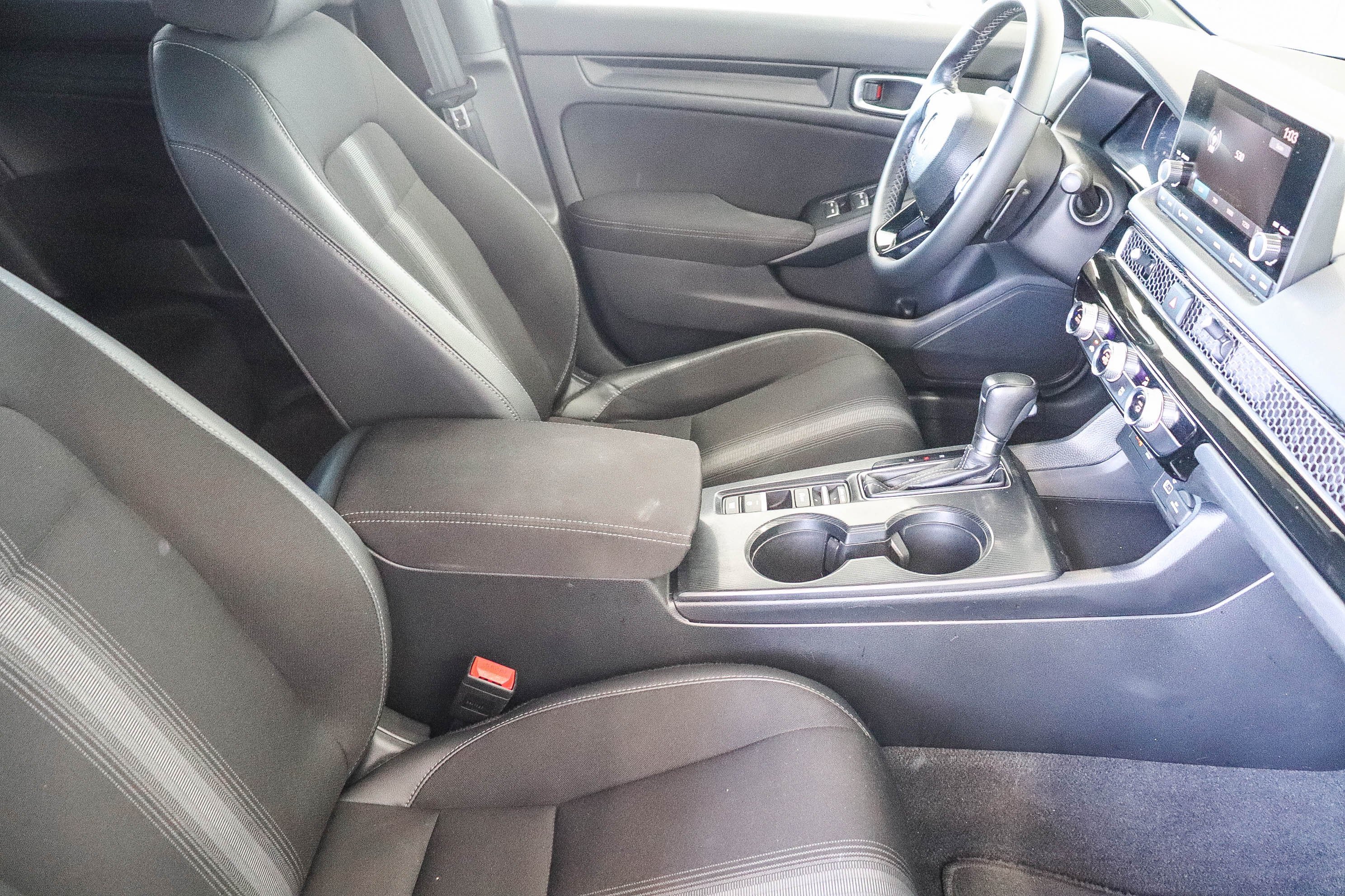 2024 Honda Civic Hatchback Sport - Photo 19