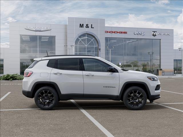 New 2026 Bright White Clear-Coat Exterior Paint Jeep Latitude image 21