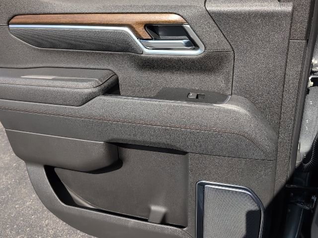 2025 Chevrolet Silverado 1500 High Country - Photo 9