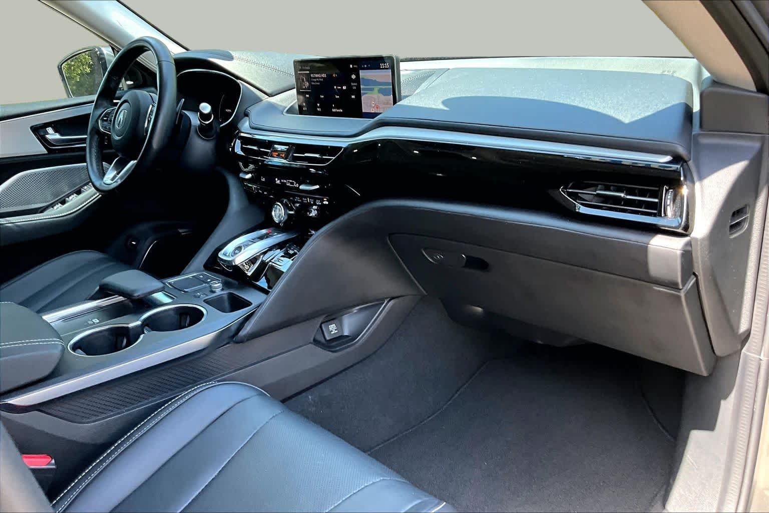 Used 2024 Liquid Carbon Metallic Acura w/Technology Package image 19